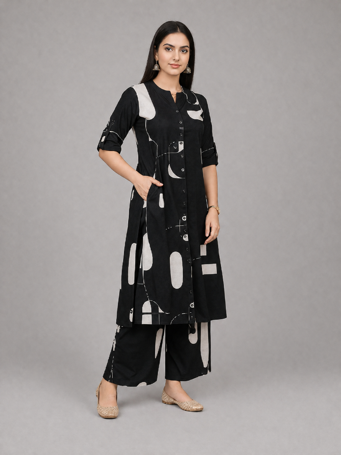 Women Abstract Print Kurta with Pockets and Palazzo , 2 Piece Set (Black and Silver)